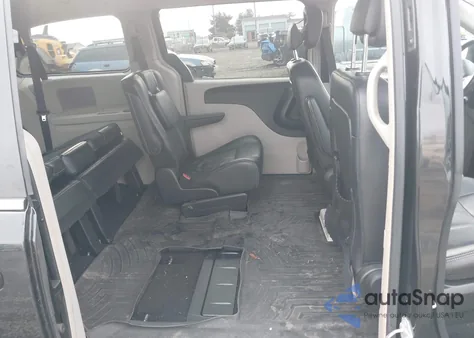 2016 Chrysler Town & Country Touring from USA, damaged, VIN 2C4RC1BG1GR267999